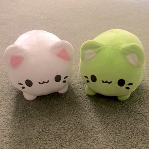 Tasty Peach Kitten Plushies